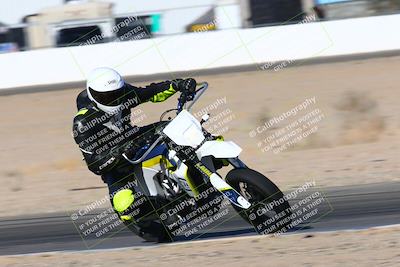 media/Jan-08-2022-SoCal Trackdays (Sat) [[1ec2777125]]/Turn 15 Inside (950am)/